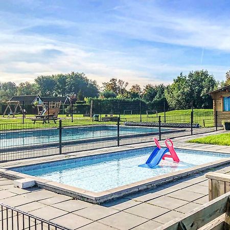 3 Bedroom Stunning Stacaravan In Tzummarum Екстер'єр фото