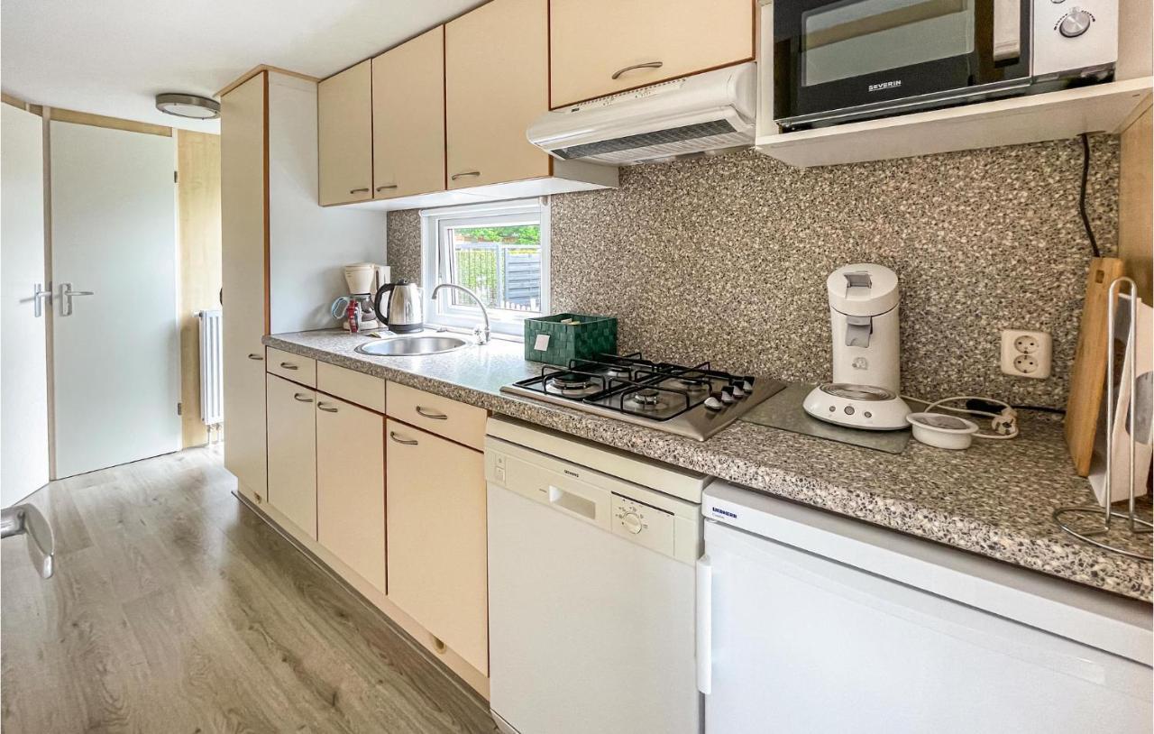 3 Bedroom Stunning Stacaravan In Tzummarum Екстер'єр фото